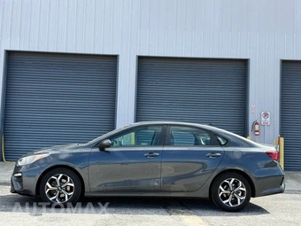 2019 Kia Forte LXS - miniatura 4