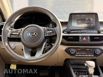 2019 Kia Forte LXS - miniatura 9