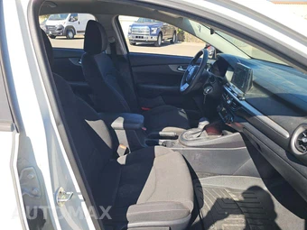 2019 Kia Forte LXS – miniatura 15