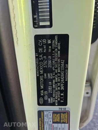 2019 Kia Forte LXS – miniatura 2