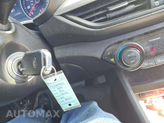 2019 Kia Forte LXS – miniatura 5