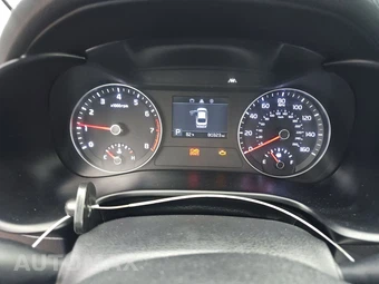 2019 Kia Forte LXS – miniatura 12