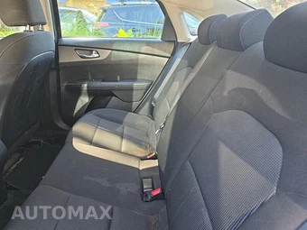 2019 Kia Forte LXS – miniatura 16