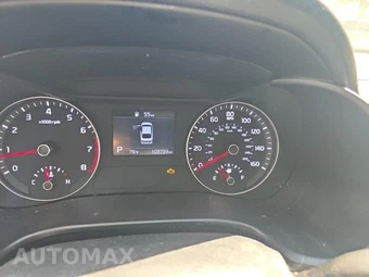 2019 Kia Forte LXS – miniatura 23