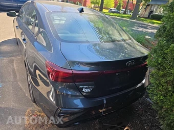2019 Kia Forte LXS – miniatura 5