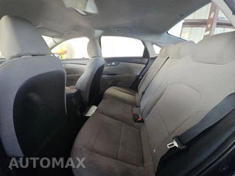 2019 Kia Forte LXS – miniatura 13