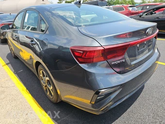 2019 Kia Forte LXS – miniatura 6