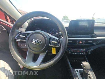 2019 Kia Forte LXS - miniatura 10