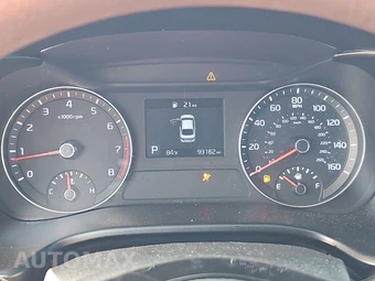 2019 Kia Forte LXS – miniatura 12