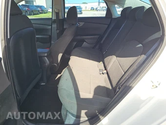2019 Kia Forte LXS – miniatura 13