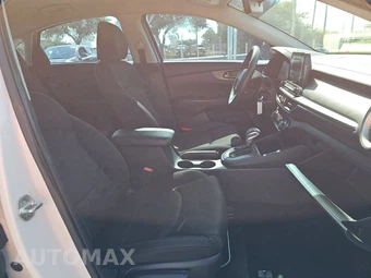 2019 Kia Forte LXS – miniatura 8