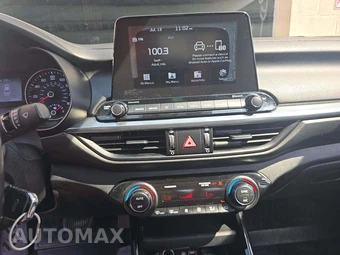 2019 Kia Forte S – miniatura 10