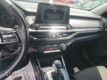 2019 Kia Forte S – miniatura 11
