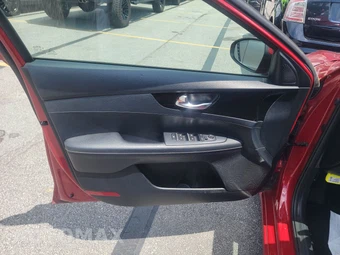 2019 Kia Forte S – miniatura 9