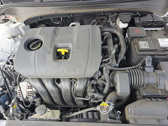 2019 Kia Forte S – miniatura 15