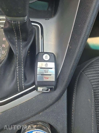 2019 Kia Niro LX – miniatura 5