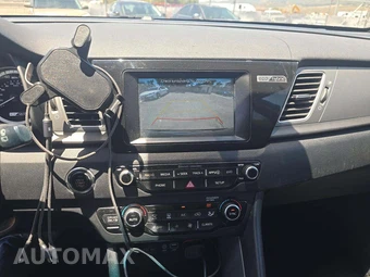 2019 Kia Niro LX – miniatura 7
