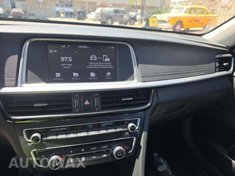 2019 Kia Optima EX – miniatura 10