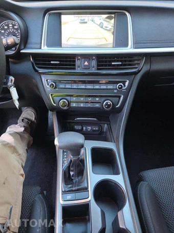 2019 Kia Optima LX – miniatura 10