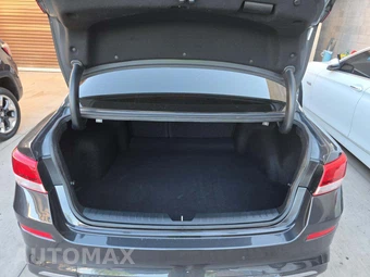 2019 Kia Optima LX – miniatura 14