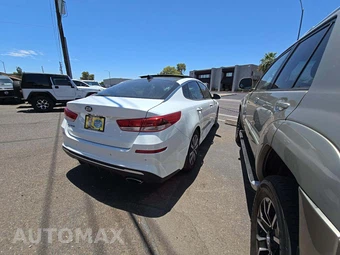 2019 Kia Optima LX – miniatura 3