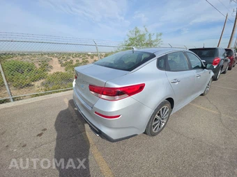 2019 Kia Optima LX – miniatura 4