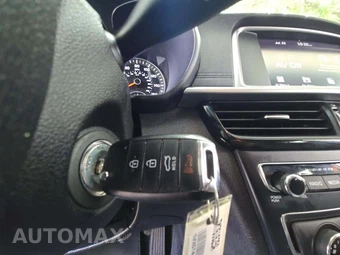 2019 Kia Optima LX – miniatura 5