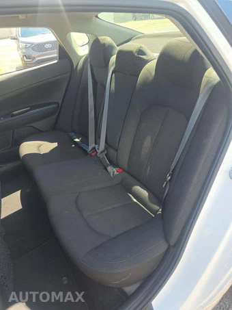 2019 Kia Optima LX – miniatura 13