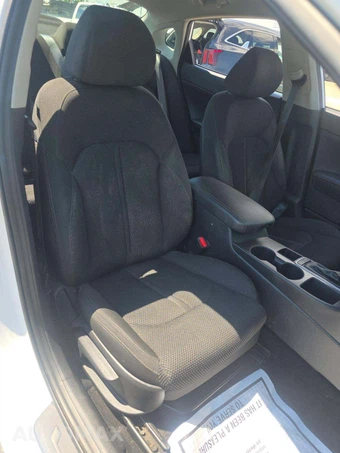 2019 Kia Optima LX – miniatura 18