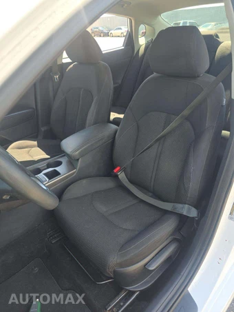 2019 Kia Optima LX – miniatura 6