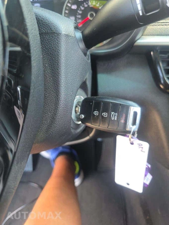 2019 Kia Optima LX – miniatura 8