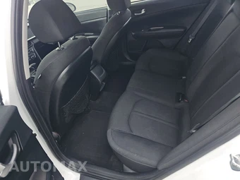 2019 Kia Optima LX – miniatura 13