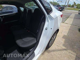 2019 Kia Optima LX – miniatura 13