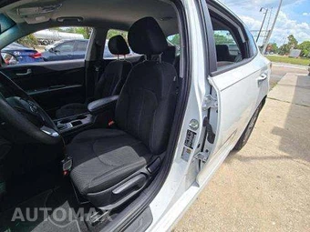 2019 Kia Optima LX – miniatura 6