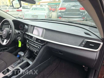 2019 Kia Optima LX – miniatura 18