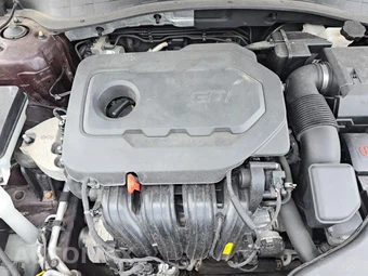 2019 Kia Optima LX – miniatura 23