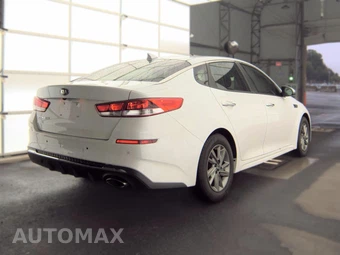 2019 Kia Optima LX – miniatura 4
