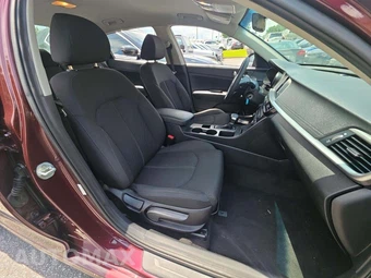 2019 Kia Optima LX – miniatura 18