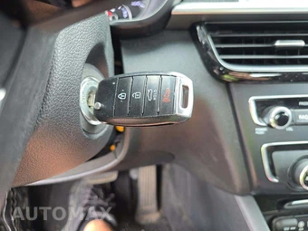 2019 Kia Optima LX – miniatura 8