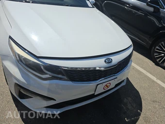 2019 Kia Optima LX – miniatura 2