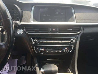 2019 Kia Optima S – miniatura 10