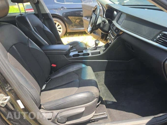 2019 Kia Optima S – miniatura 18