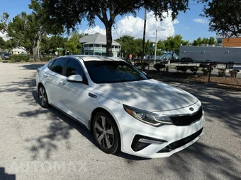 2019 Kia Optima S - miniatura 3