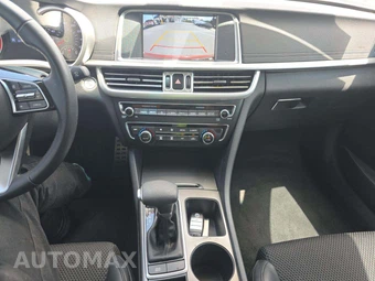 2019 Kia Optima S – miniatura 10