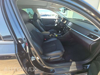 2019 Kia Optima S – miniatura 18