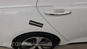 2019 Kia Optima S – miniatura 32