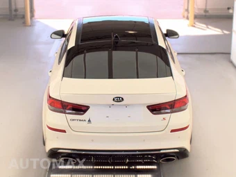 2019 Kia Optima S – miniatura 5