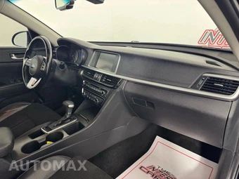 2019 Kia Optima S - miniatura 12