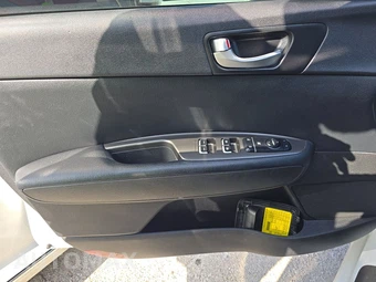 2019 Kia Optima S - miniatura 9