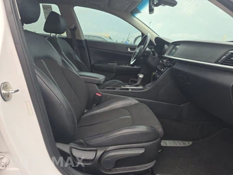 2019 Kia Optima S - miniatura 8